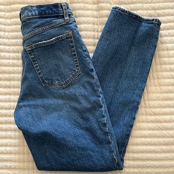 Abercrombie & Fitch The 90’s Slim Straight Ultra High Rise Distressed Jeans, 29L - Picture 9 of 9